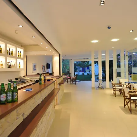 卡萨蒂罗姆酒店 Páros